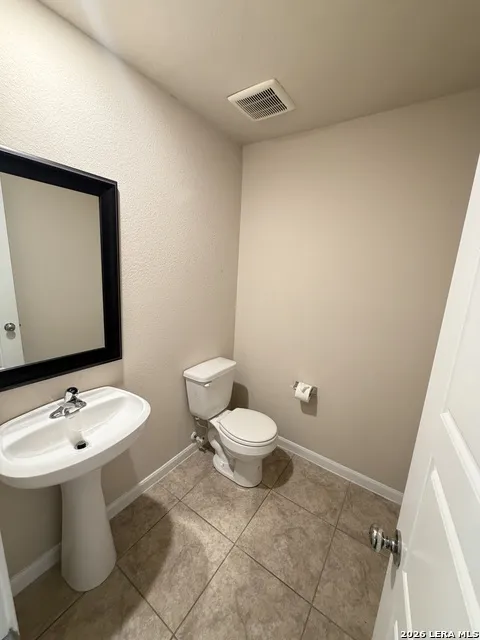 810 Retama San Antonio, TX 78219
