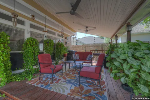 1611 Springhouse