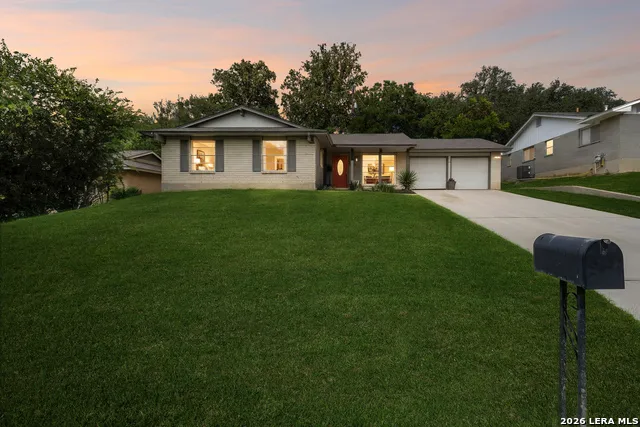 13017 Welcome Dr Live Oak, TX 78233