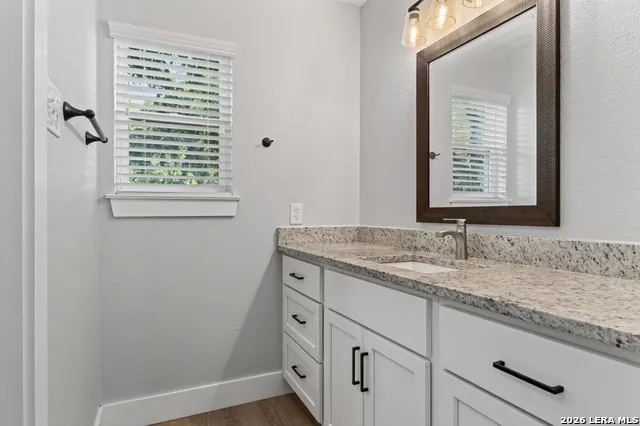 8423 Cactus Crk San Antonio, TX 78251