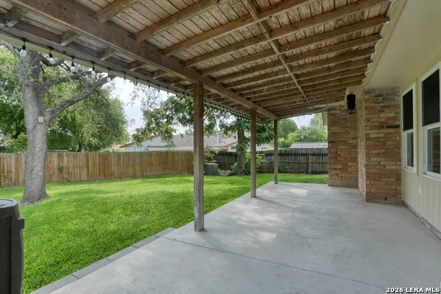 8423 Cactus Crk San Antonio, TX 78251