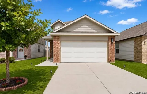 10423 Green Prairie