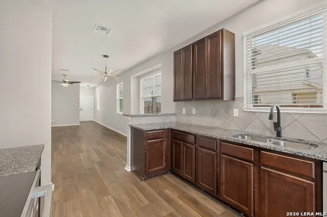 10423 Green Prairie San Antonio, TX 78223