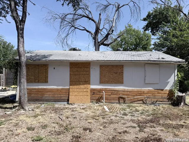 305 W POPLAR ST San Antonio, TX 78212
