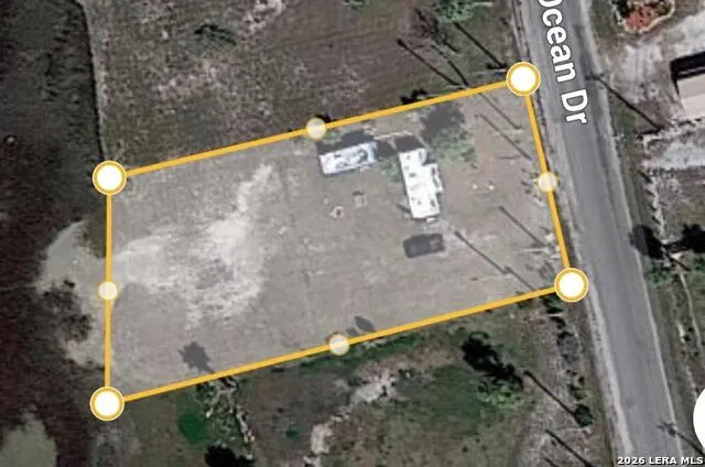 1668 Ocean Dr Port Lavaca, TX 77979
