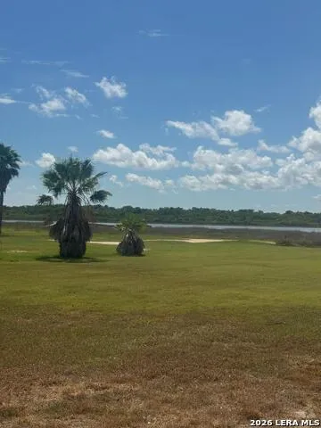 1668 Ocean Dr Port Lavaca, TX 77979