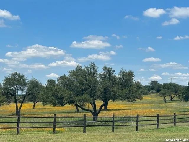 102 Denson Belk Blanco, TX 78606