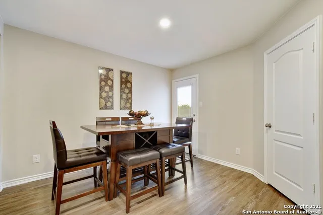 7231 Dulce Meadow San Antonio, TX 78252