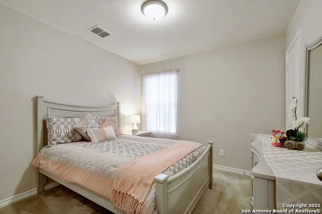 7231 Dulce Meadow San Antonio, TX 78252