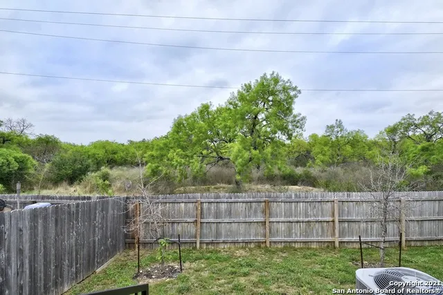 7231 Dulce Meadow San Antonio, TX 78252