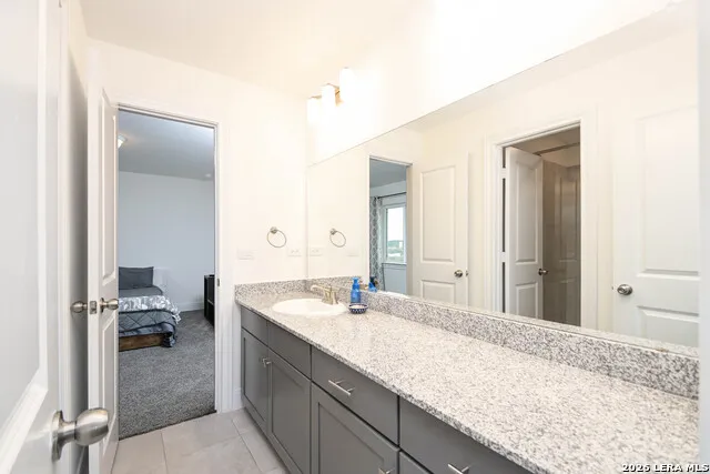 25302 Donahue Dr San Antonio, TX 78255
