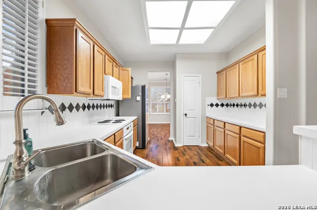 2634 Lakehills San Antonio, TX 78251