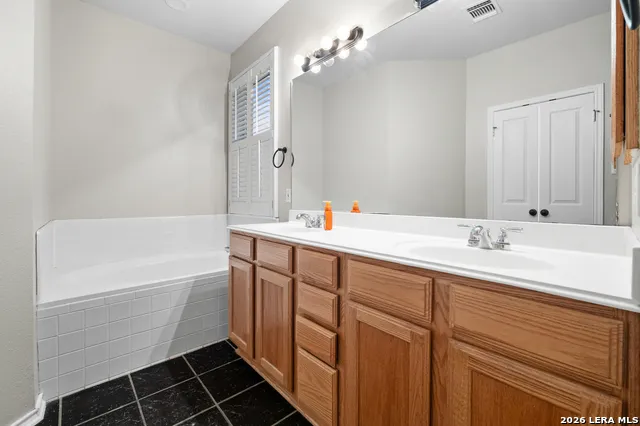 2634 Lakehills San Antonio, TX 78251