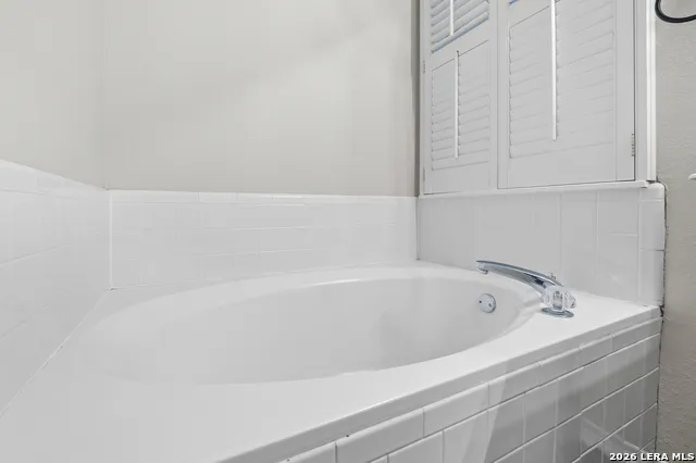 2634 Lakehills San Antonio, TX 78251