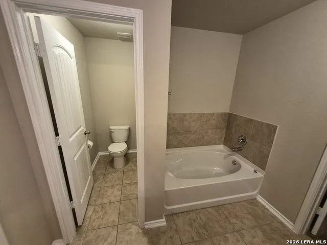 10213 Metz Valley Schertz, TX 78154