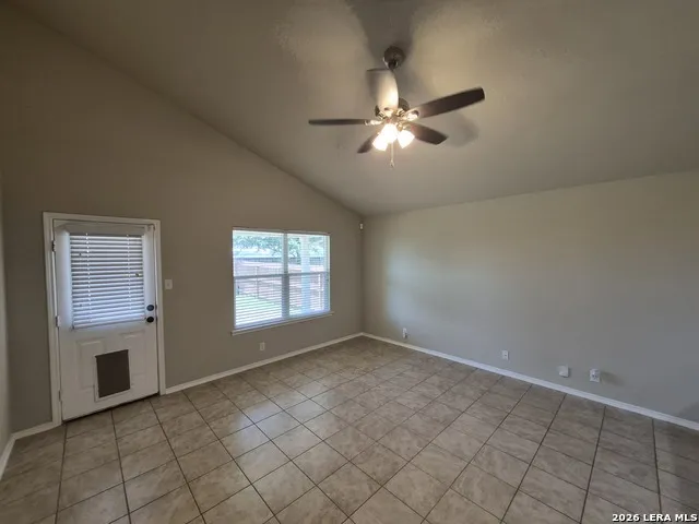10213 Metz Valley Schertz, TX 78154