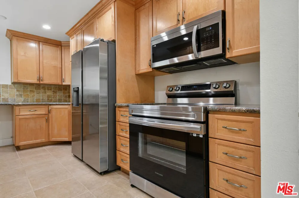 4706 Park Granada #185 Calabasas, CA 91302