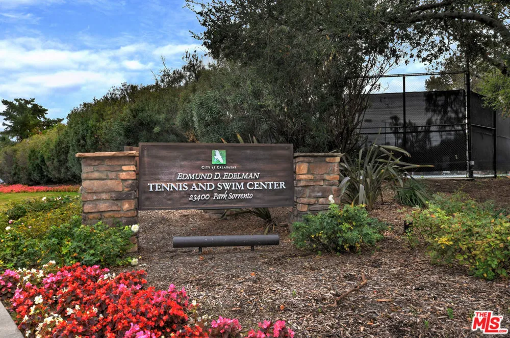 4706 Park Granada #185 Calabasas, CA 91302