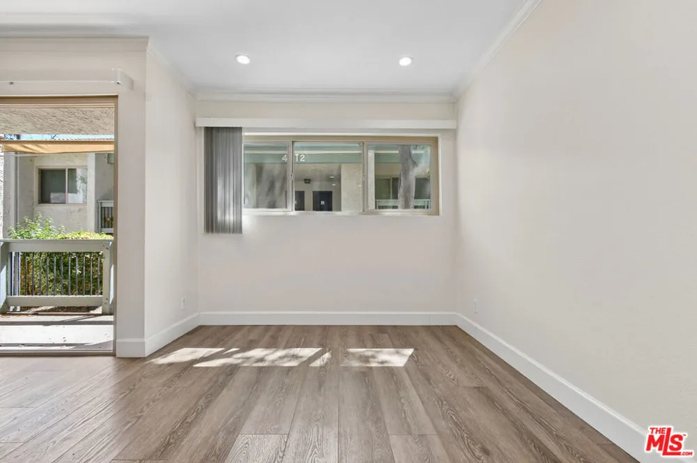 4706 Park Granada #185 Calabasas, CA 91302