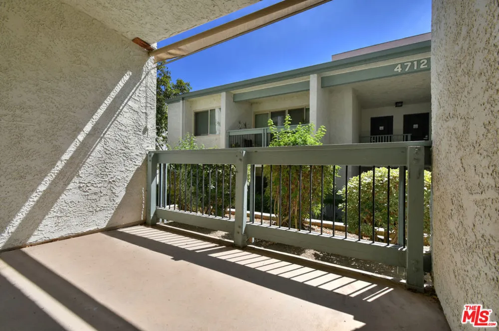 4706 Park Granada #185 Calabasas, CA 91302