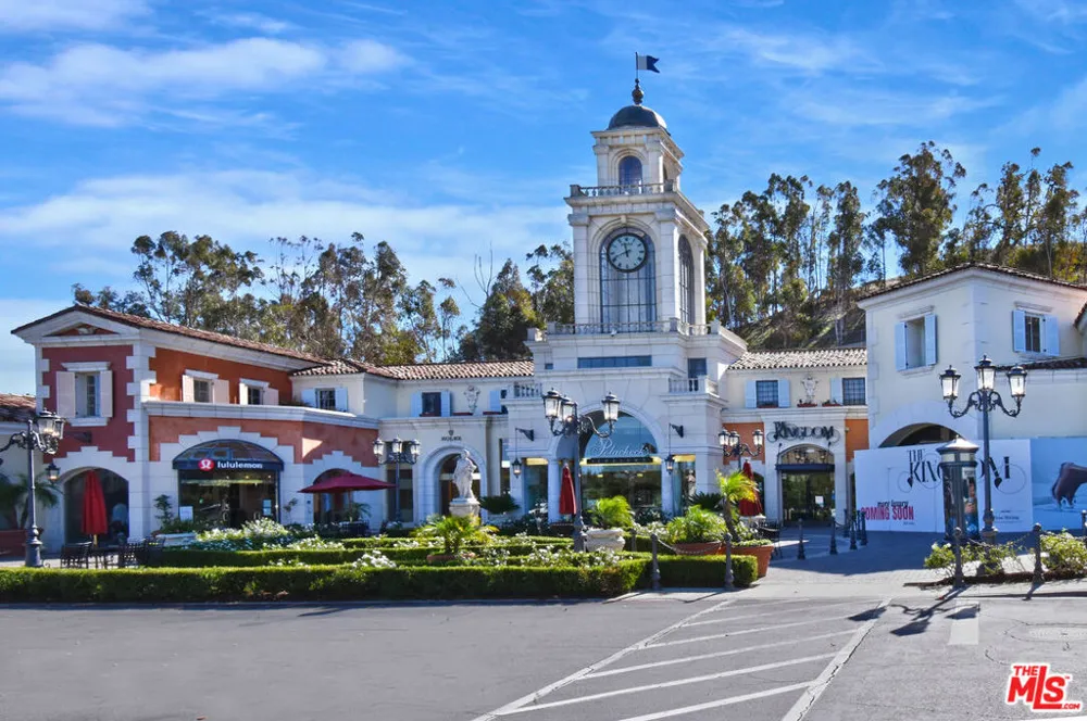 4706 Park Granada #185 Calabasas, CA 91302