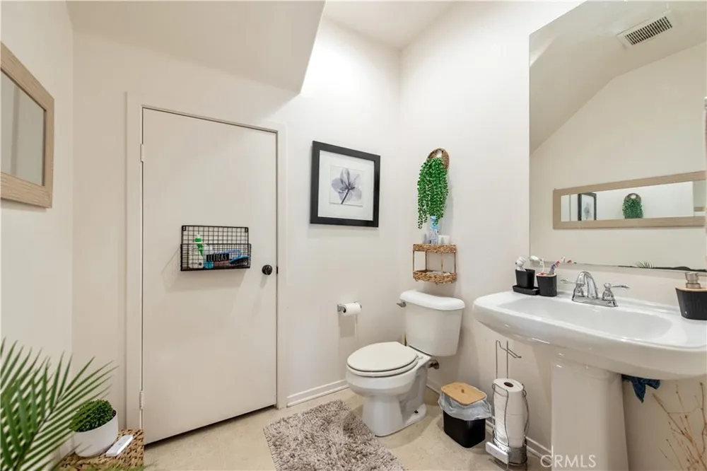 3245 E Midsummer Privado ##2 Ontario, CA 91762