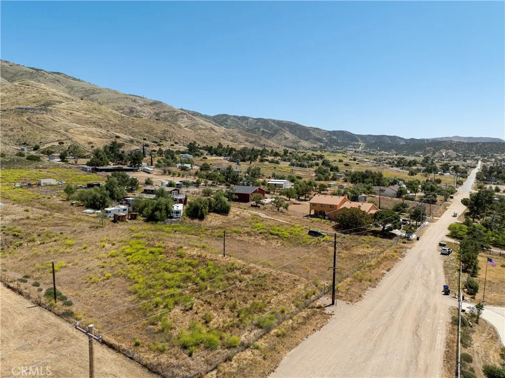 6201 Shannon Valley Road Acton, CA 93510