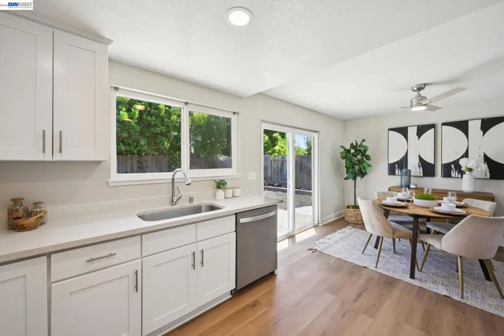 1665 Honeysuckle Rd Livermore, CA 94551