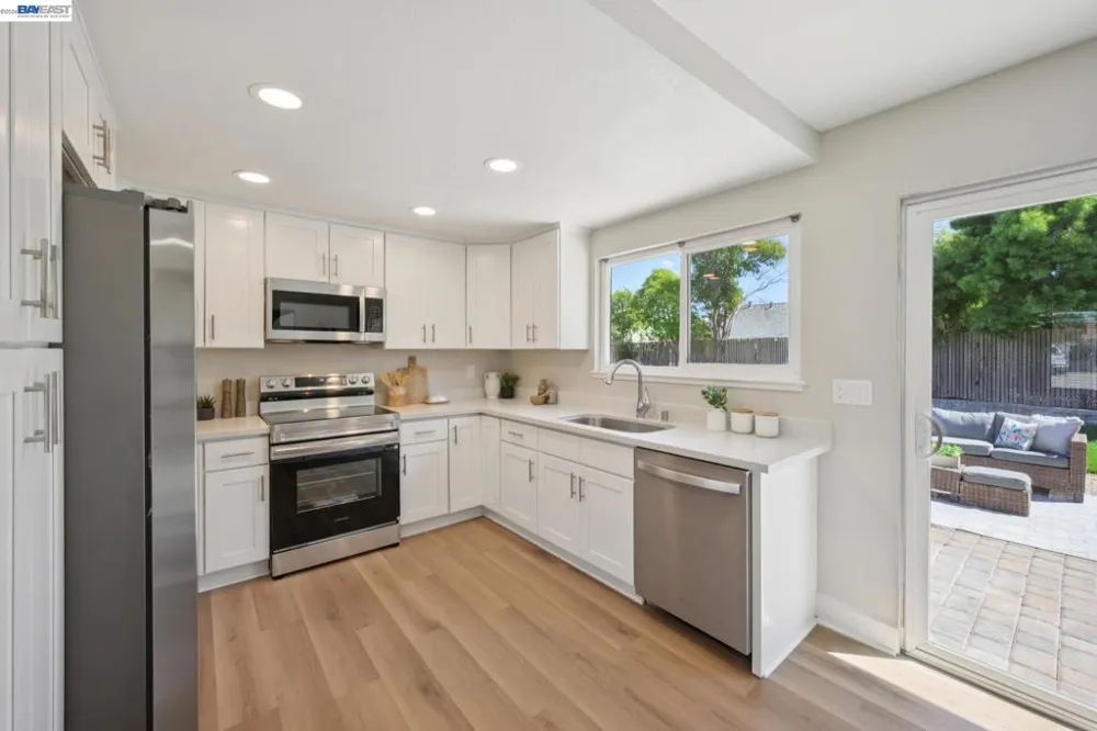 1665 Honeysuckle Rd Livermore, CA 94551