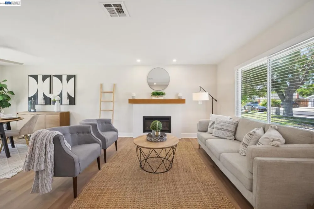 1665 Honeysuckle Rd Livermore, CA 94551