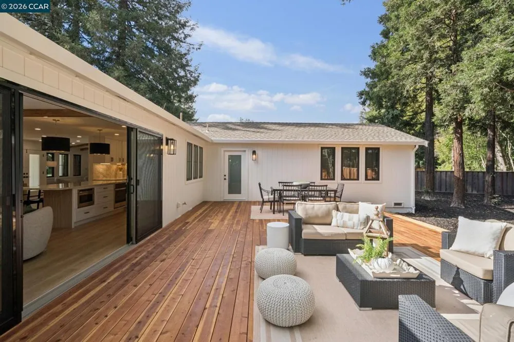 1760 Saint Helena Dr Danville, CA 94526