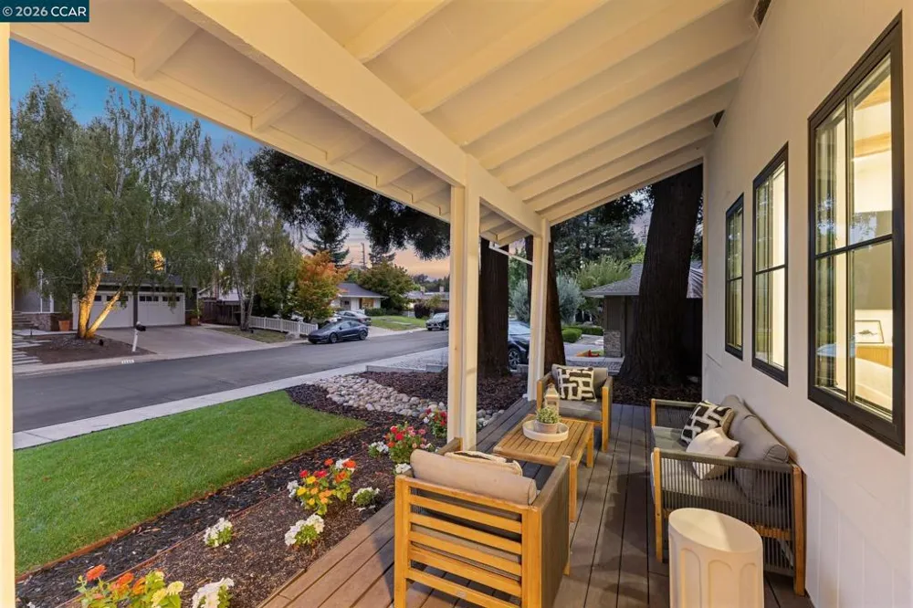 1760 Saint Helena Dr Danville, CA 94526