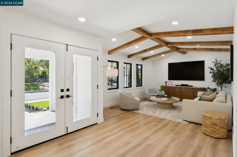 1760 Saint Helena Dr Danville, CA 94526