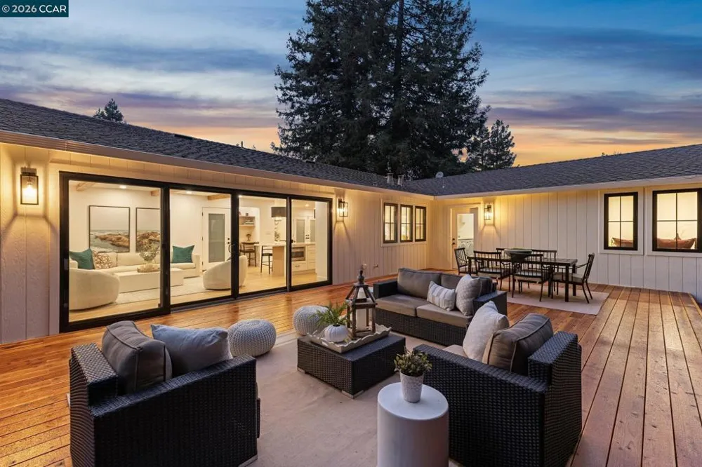 1760 Saint Helena Dr Danville, CA 94526