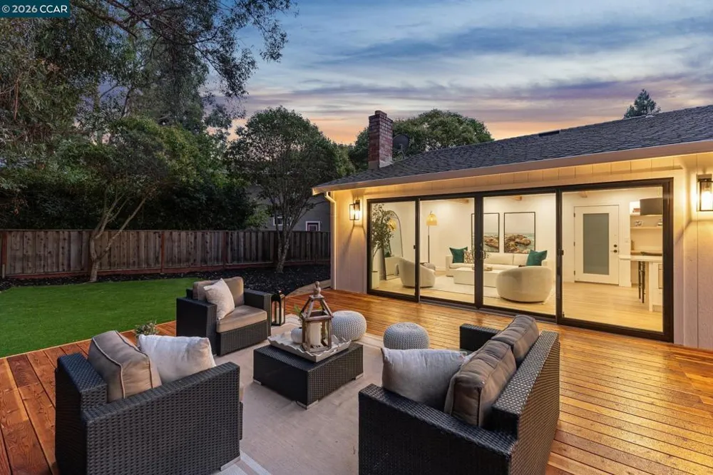 1760 Saint Helena Dr Danville, CA 94526