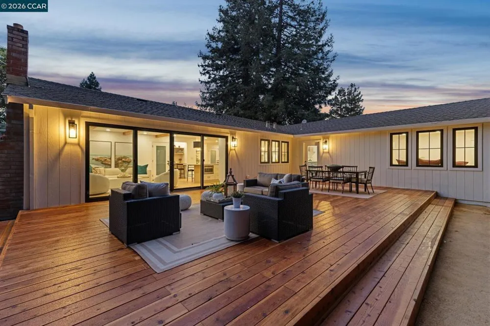 1760 Saint Helena Dr Danville, CA 94526