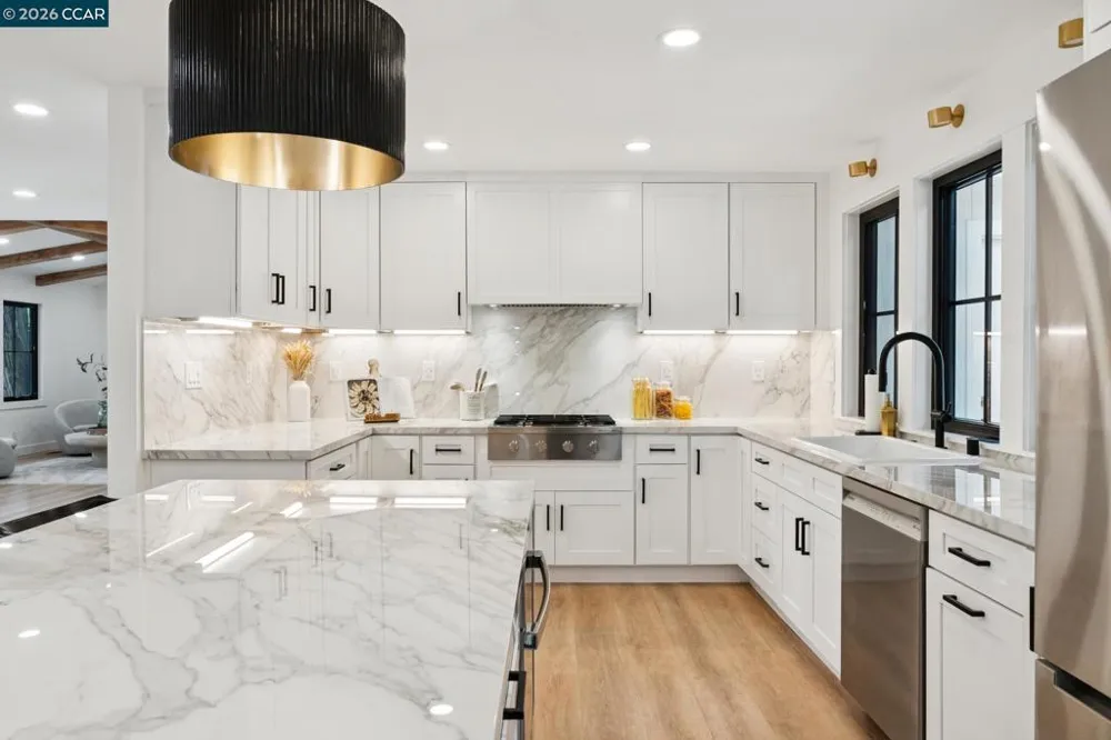 1760 Saint Helena Dr Danville, CA 94526