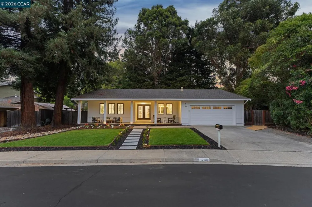 1760 Saint Helena Dr Danville, CA 94526