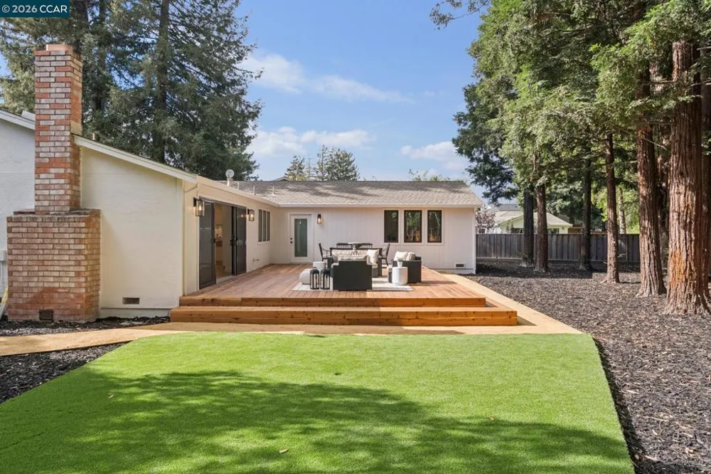 1760 Saint Helena Dr Danville, CA 94526