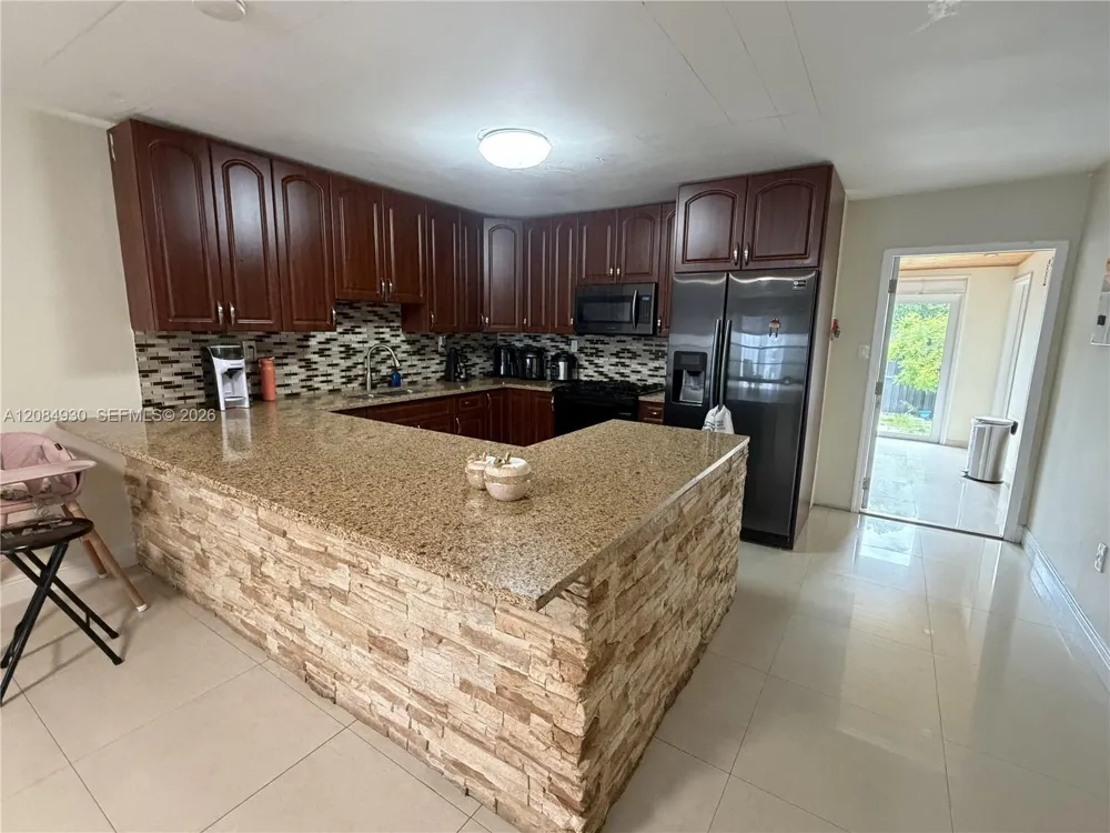 4435 NW 185th St Miami Gardens, FL 33055