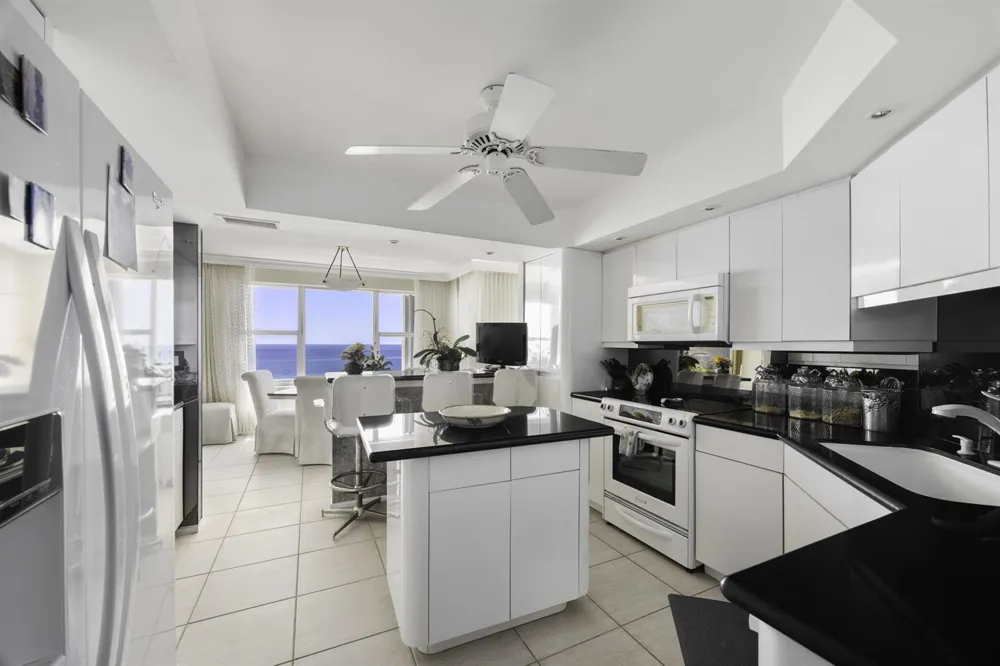 3900 Ocean Drive #11H Lauderdale By The Sea, FL 33308