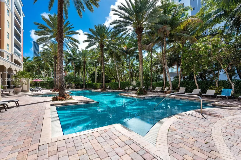 17100 Bay Rd #1414 Sunny Isles Beach, FL 33160