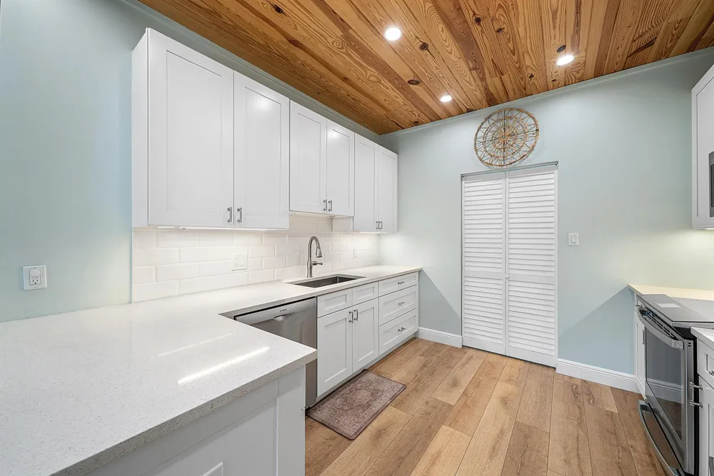 225 Lakeshore Drive Hypoluxo, FL 33462