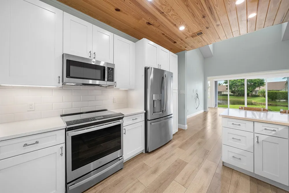 225 Lakeshore Drive Hypoluxo, FL 33462