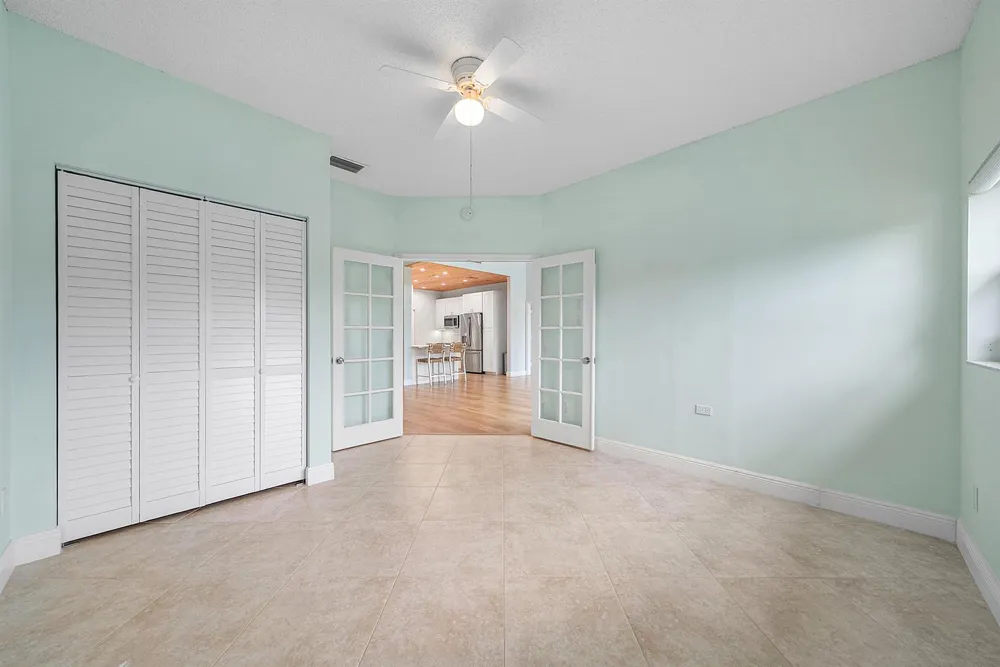 225 Lakeshore Drive Hypoluxo, FL 33462