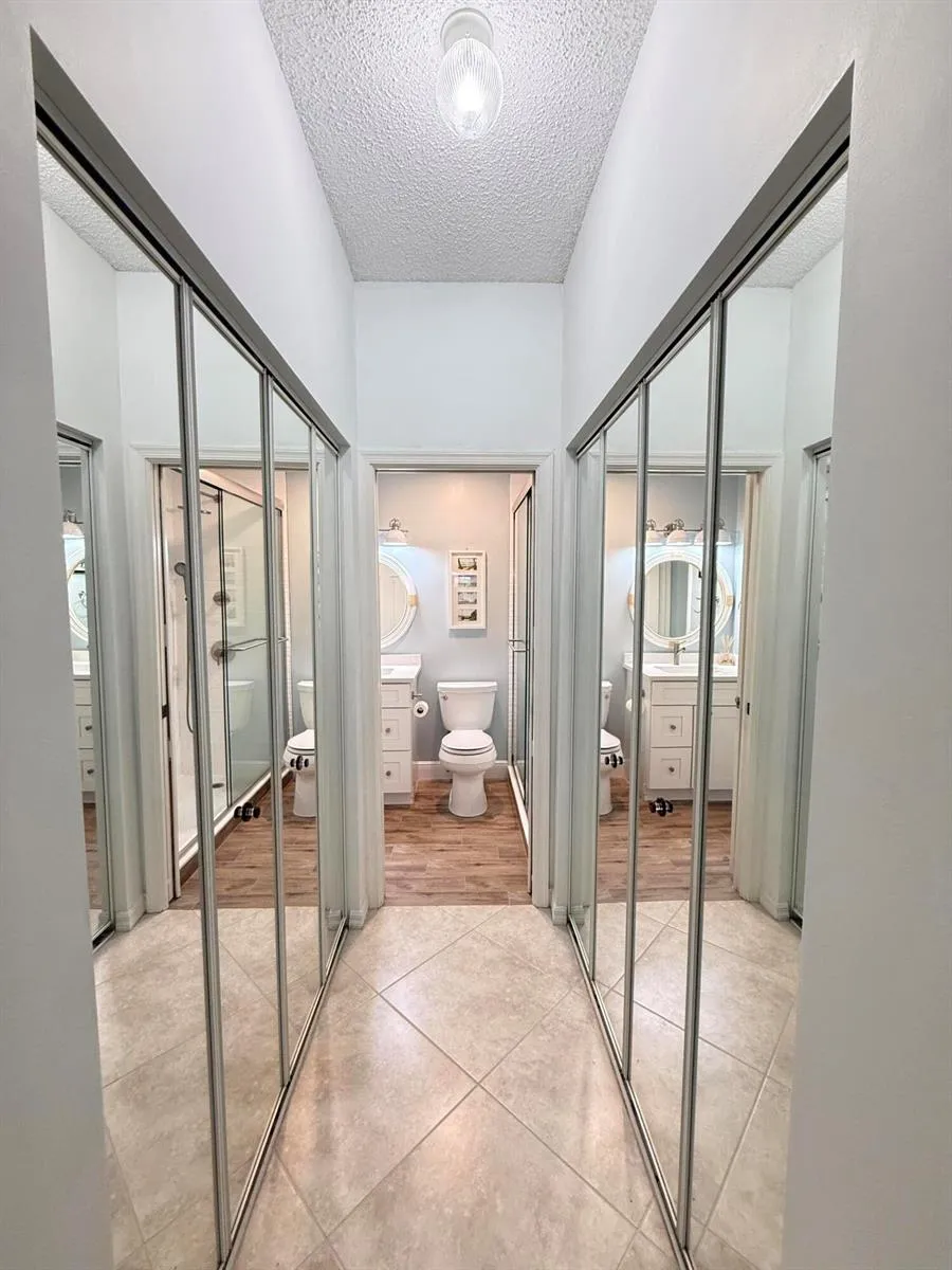 225 Lakeshore Drive Hypoluxo, FL 33462
