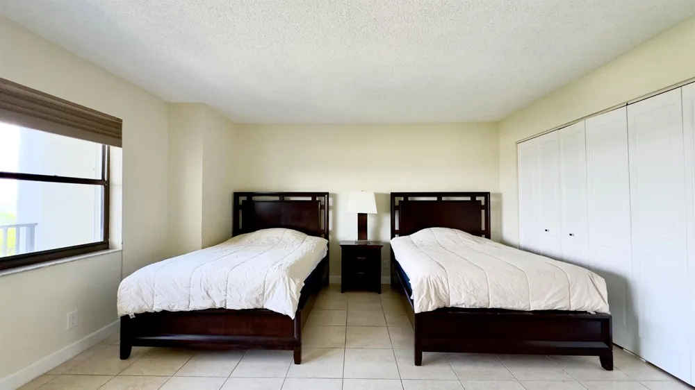 5100 OCEAN BOULEVARD #1012 Lauderdale By The Sea, FL 33308