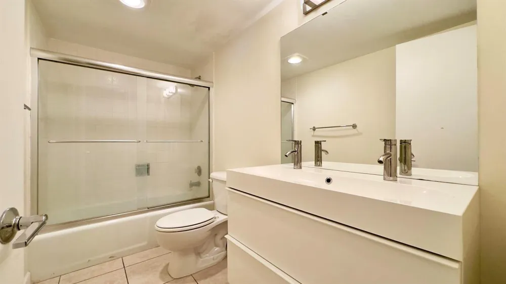 5100 OCEAN BOULEVARD #1012 Lauderdale By The Sea, FL 33308