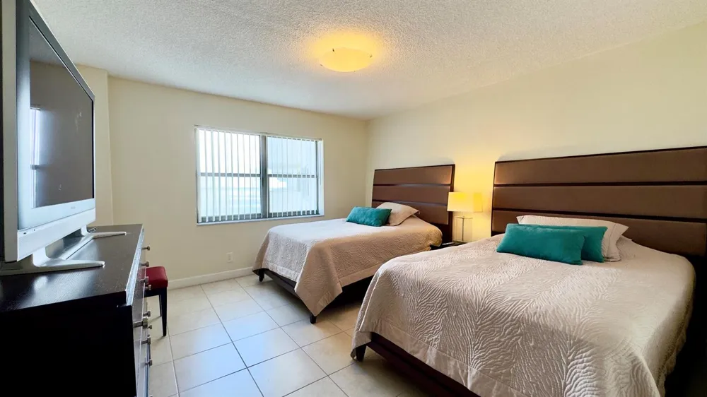 5100 OCEAN BOULEVARD #1012 Lauderdale By The Sea, FL 33308