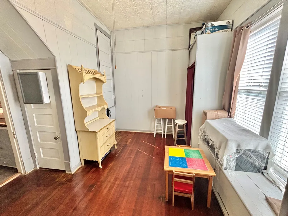 201 NE F Stigler, OK 74462